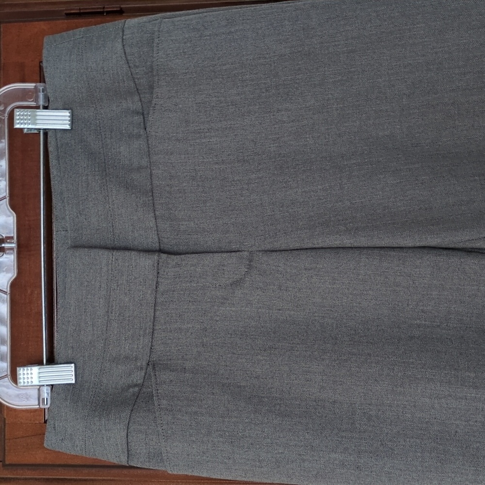 Express Gray Women's Pants - Picture 2 of 8